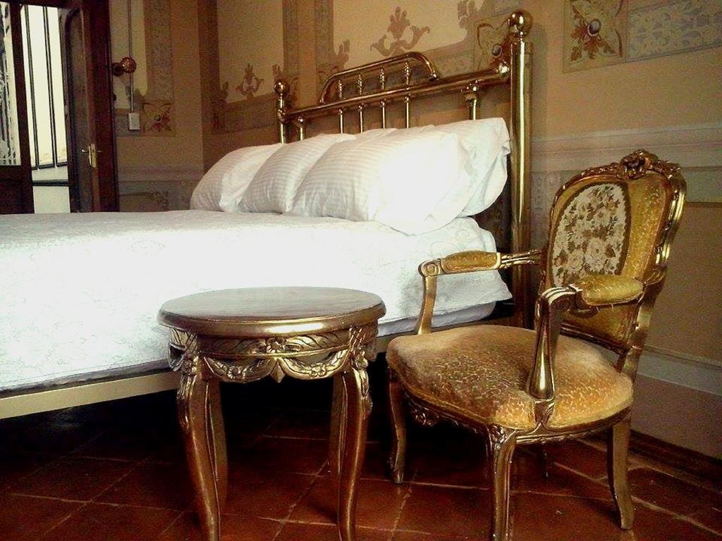 Leonora Hostal Πουέμπλα Δωμάτιο φωτογραφία